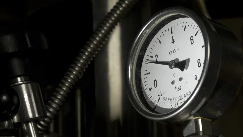 operating pressures for 404a walk in cooler